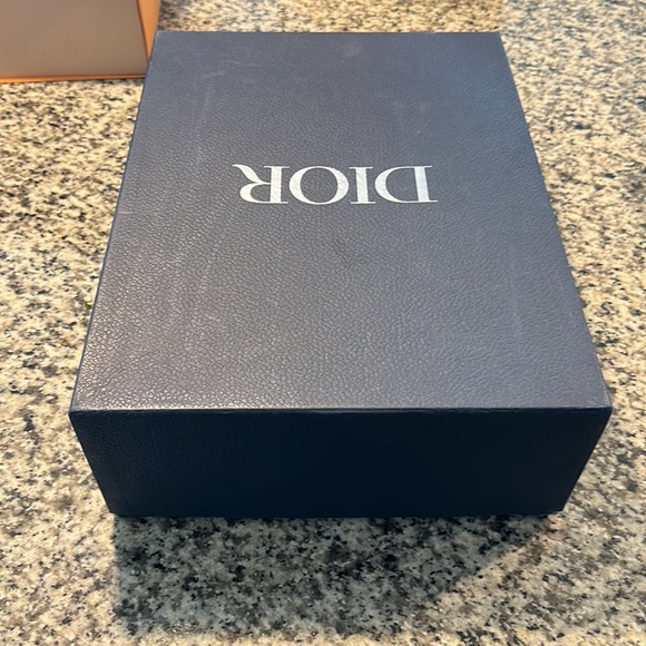 Dior sneakers size 15 worn once everything is in great condition - Picture 4 of 5